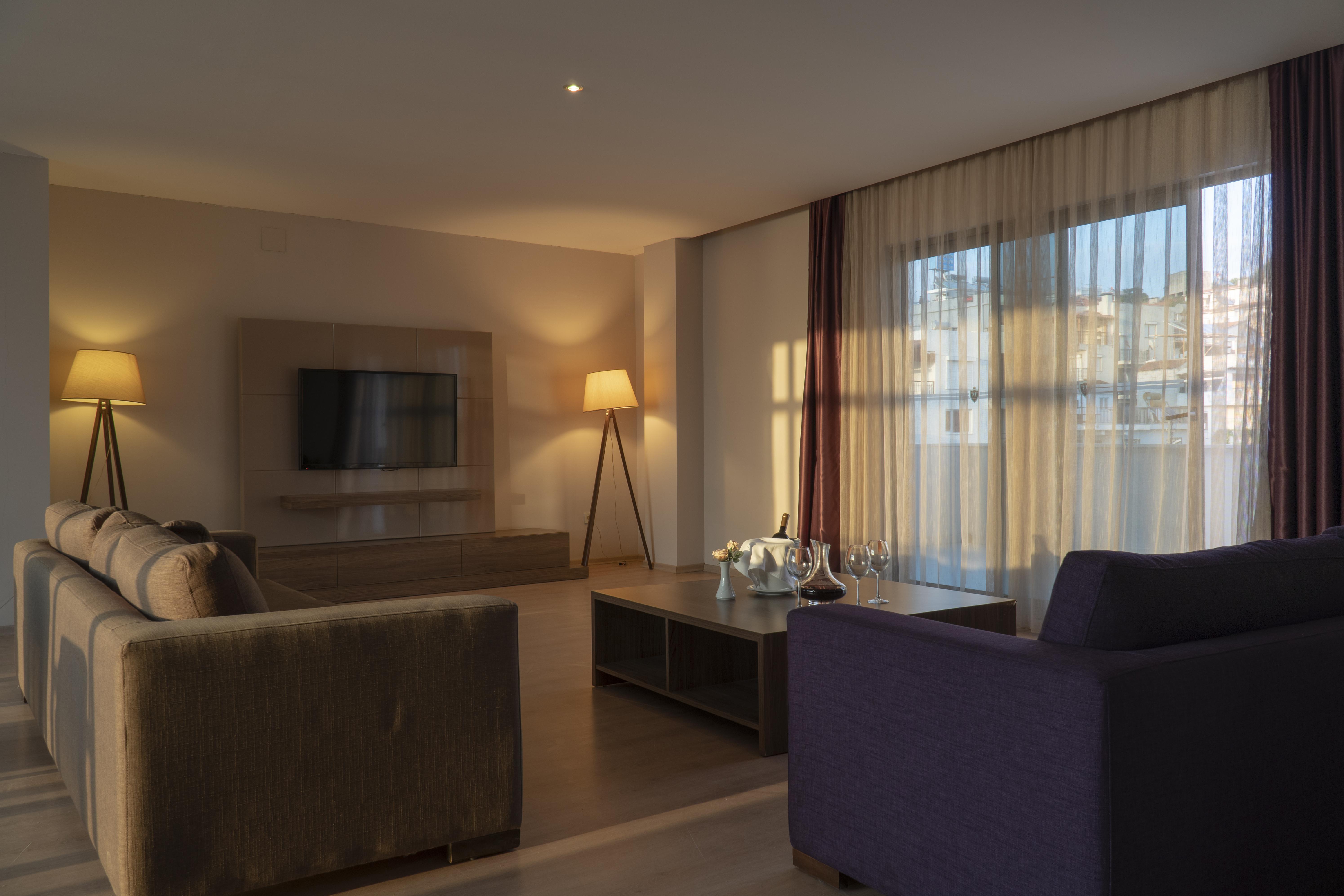 Ladies Beach Suite Hotel (Adults Only) Kusadası Exterior foto